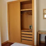 Spacious In 200 M² With Shared Pool Lägenhet *