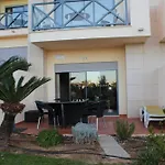 Lägenhet Spacious In 200 M² With Shared Pool Albufeira