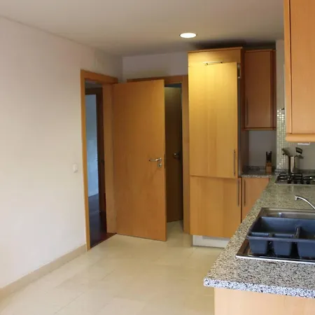 Apartment Spacious In 200 M² With Shared Pool