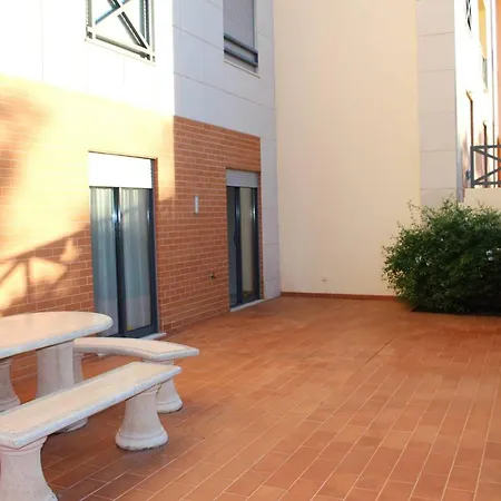 Apartment Spacious In 200 M² With Shared Pool *