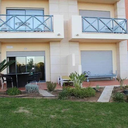 Spacious In 200 M² With Shared Pool Apartment Albufeira