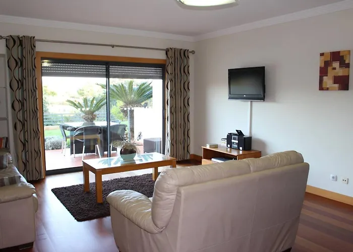 Spacious In 200 M² With Shared Pool *