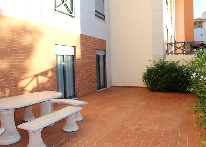 Spacious In 200 M² With Shared Pool *
